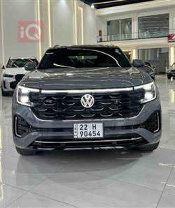 ڤۆڵکسواگن ئەتڵەس کرۆس سپۆرت